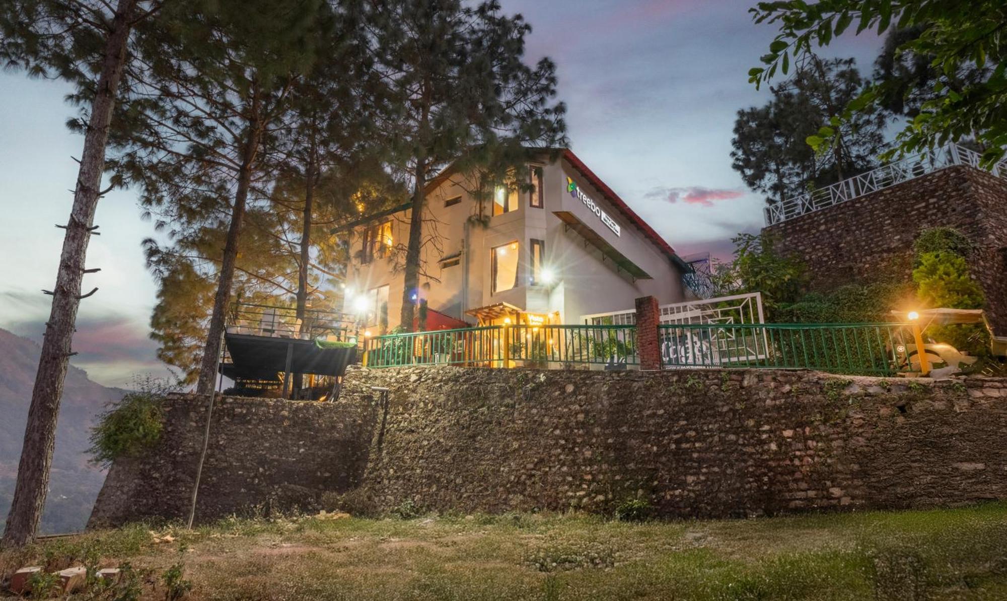 Treebo Vista Lago With Lake View Otel Bhīm Tāl Dış mekan fotoğraf